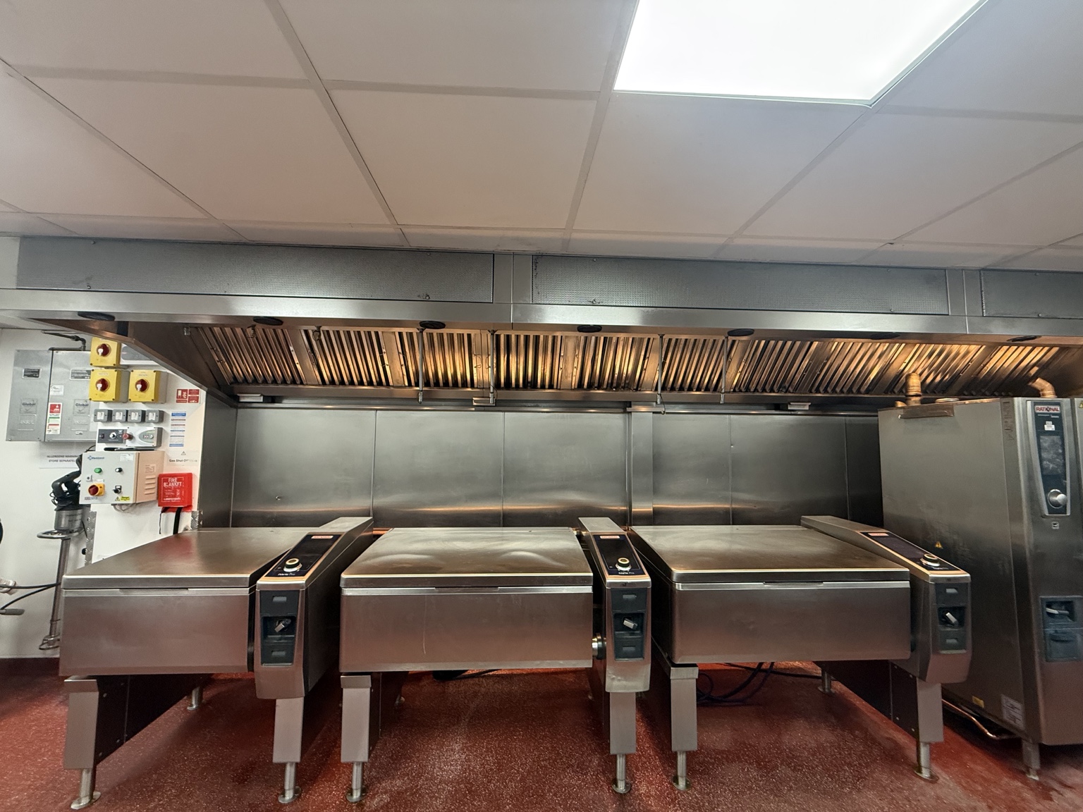 WGR cooking line beneath the extraction hood